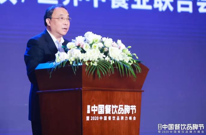 世界中餐业联合会常务副会长邢颖在致辞